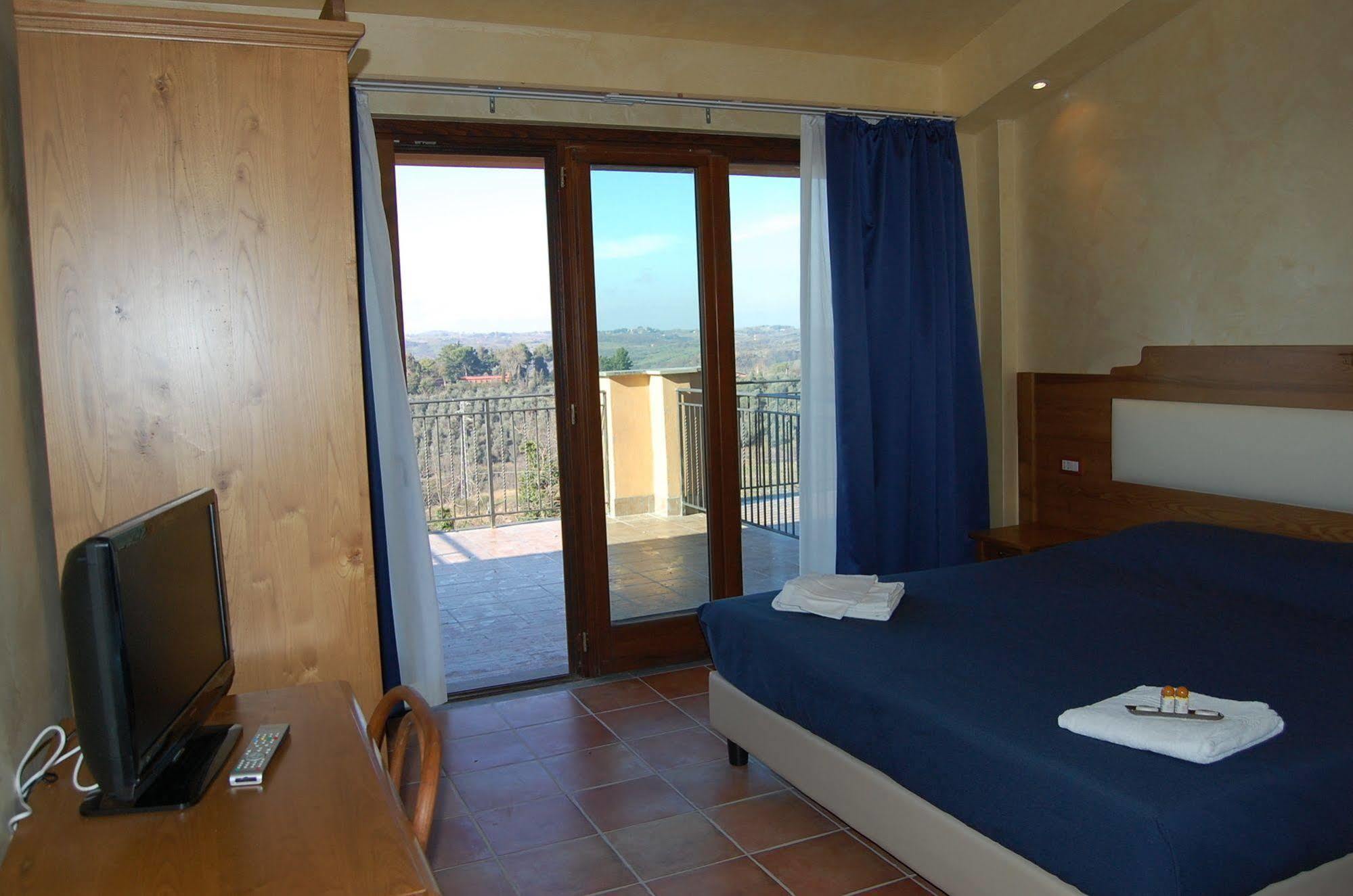 Francalancia Country Resort Castelnuovo Di Porto Exterior foto